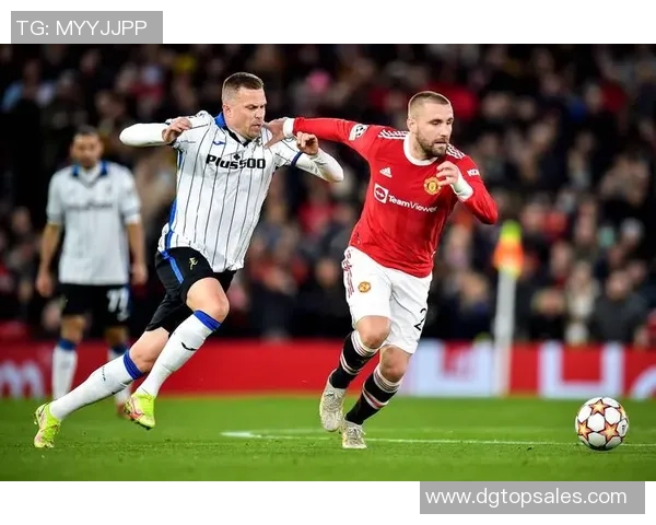 曼联迎战西布朗全新视角解析比赛精彩瞬间与战术对决